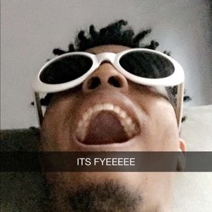 Meet your Posher, Riley